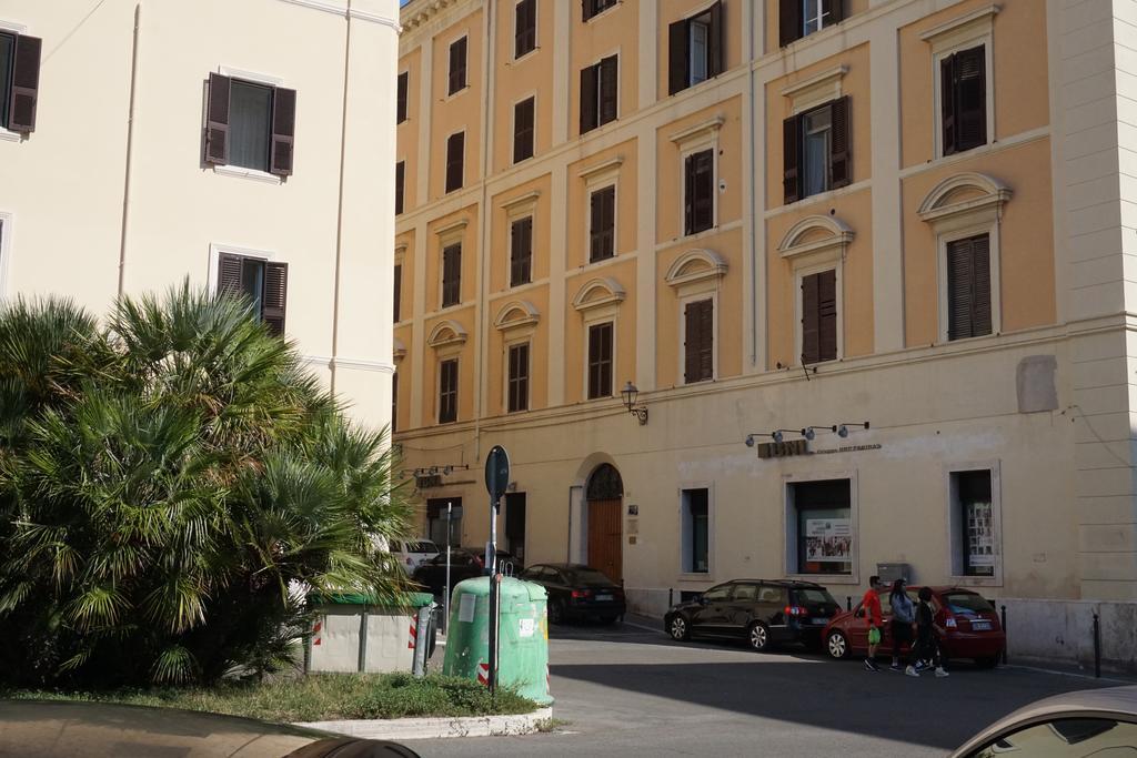 Residence Stendhal Guest House Civitavecchia Extérieur photo