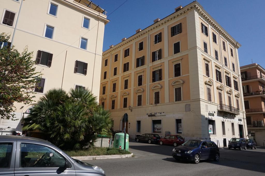 Residence Stendhal Guest House Civitavecchia Extérieur photo