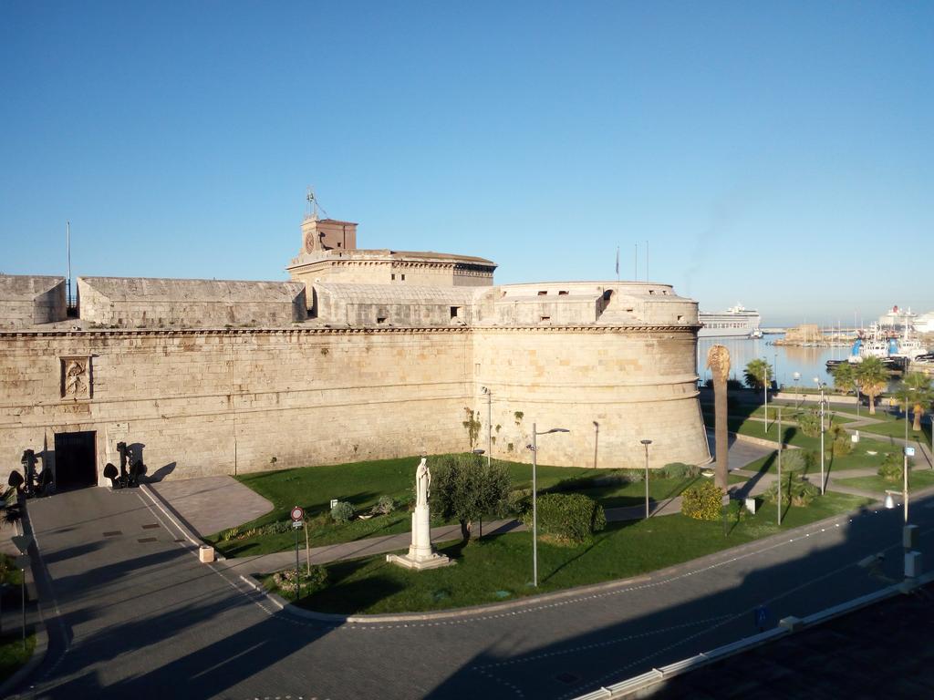 Residence Stendhal Guest House Civitavecchia Extérieur photo