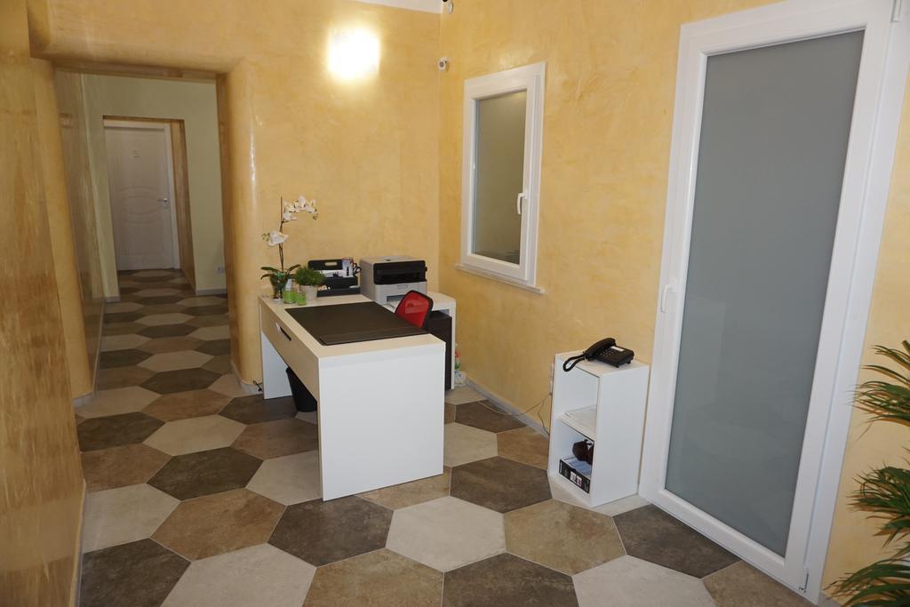 Residence Stendhal Guest House Civitavecchia Extérieur photo